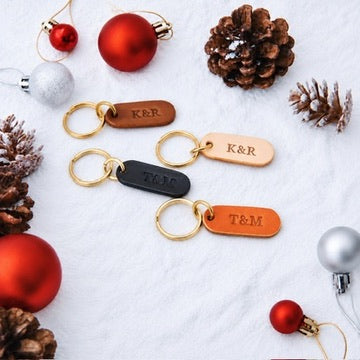 【キーホルダー】イニシャル刻印レザーキーホルダー｜Initial Leather Key Holder